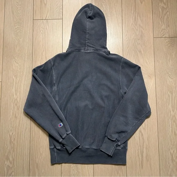 Champion Reverse Weave Hoodie Size Small Washed Charcoal Grey Black Pullover - Picture 2 of 3